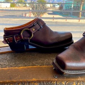 Fryes bootie 7 m
